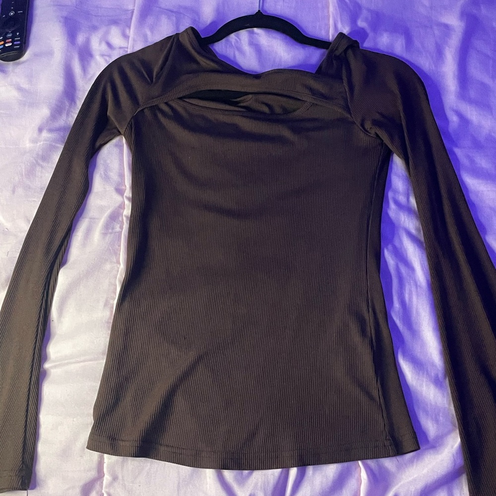 Hiii I am selling a long sleeve turtle shirt